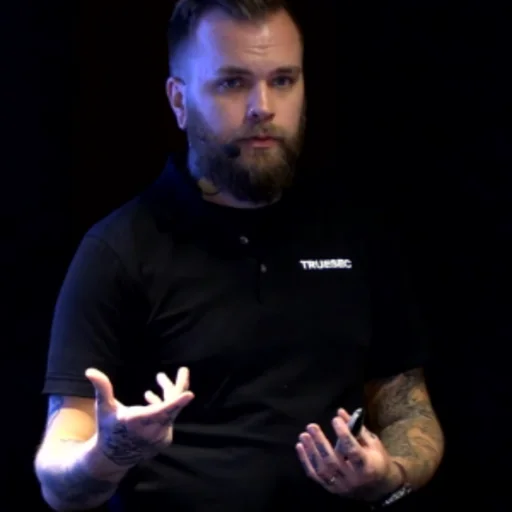 Viktor Hedberg